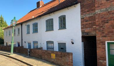 4 Danes Cottages